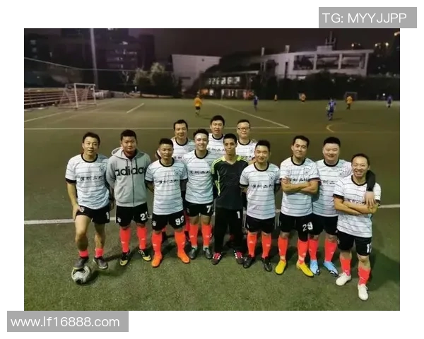 杭州足球队的默契配合揭秘：从战术到团队精神的深度解析